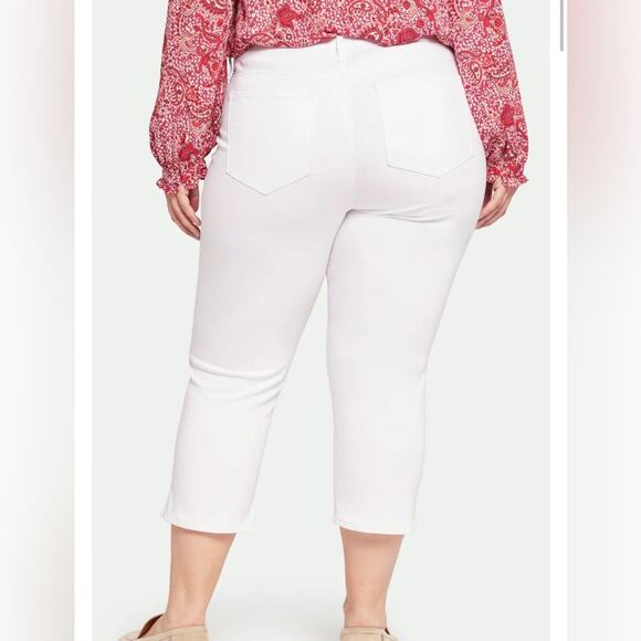 Nwt-Nydj Plus -Chloe Capri Colored Jeans, Optic White-22W - Picture 3 of 8
